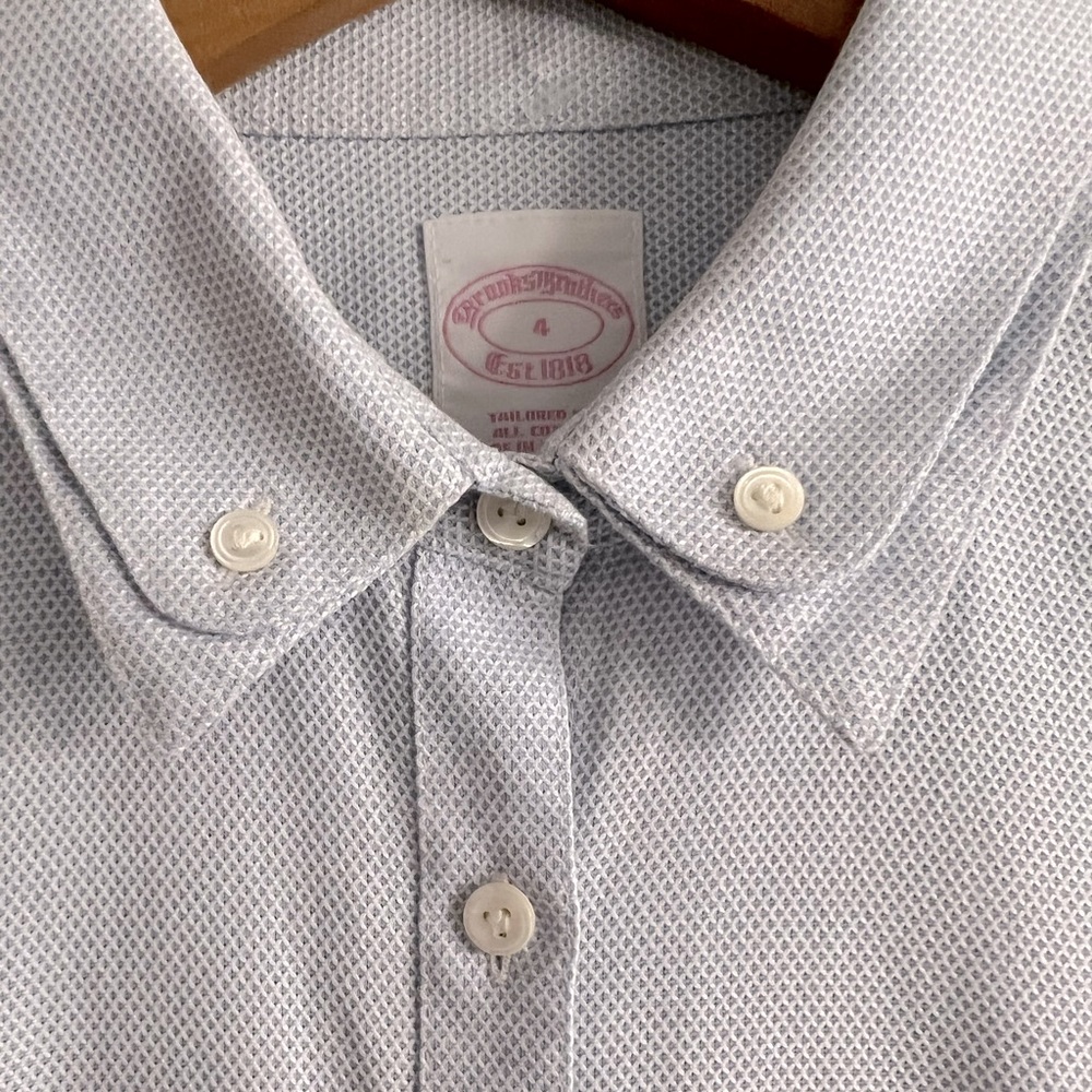 Brooks Brothers blouse. - Picture 3 of 4